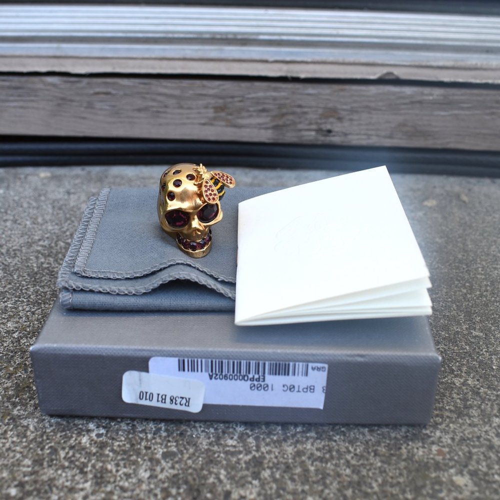 Alexander McQueen | Skull and bee cocktail ring - Picture 3 of 8